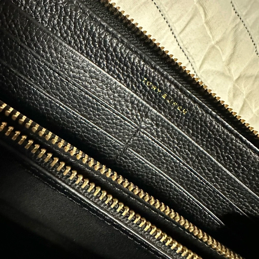 Tory Burch Black Pebbled Leather Zip-Around Wallet - Picture 5 of 13